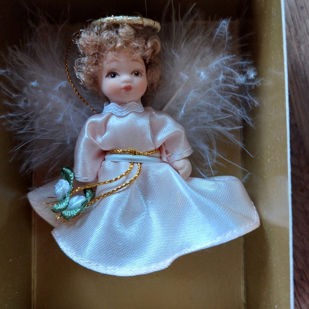 Adorable angel tree decoration